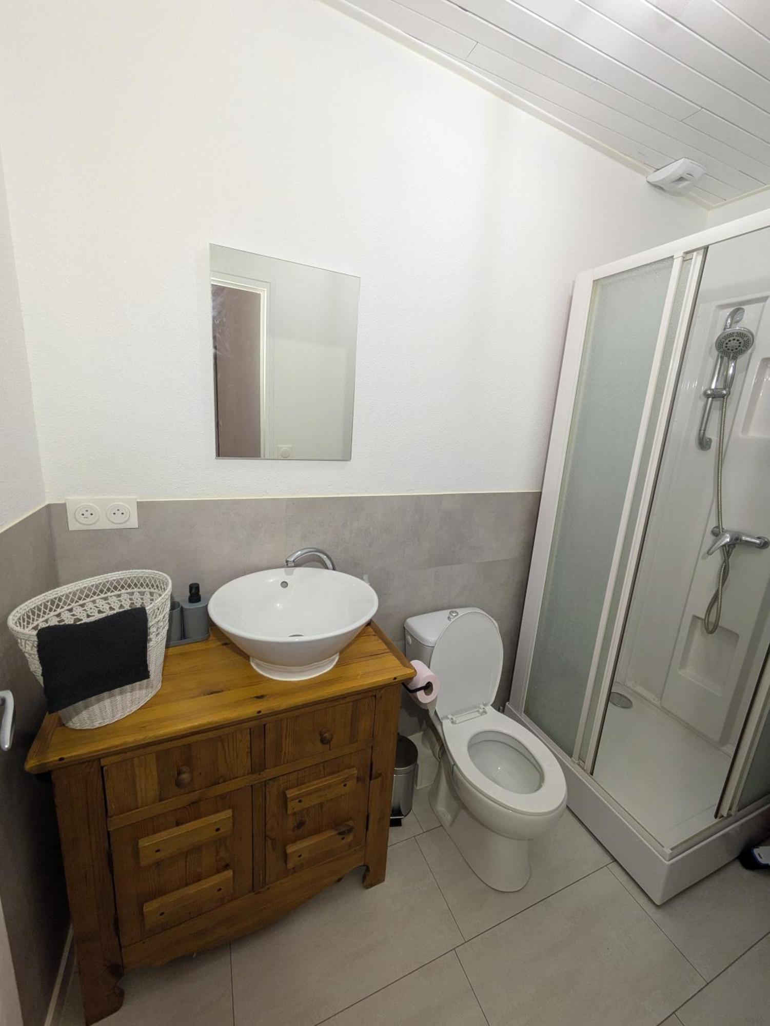 Apartamento Sous La Tour Poligny  Exterior foto