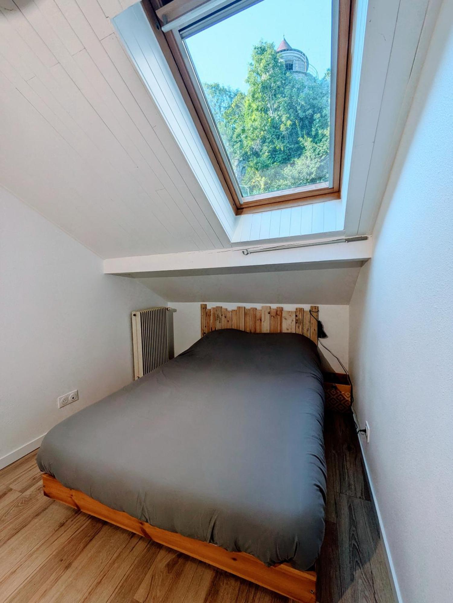 Apartamento Sous La Tour Poligny  Exterior foto