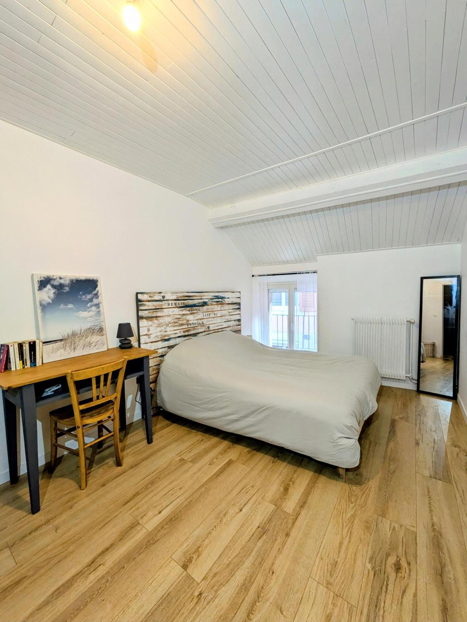 Apartamento Sous La Tour Poligny  Exterior foto