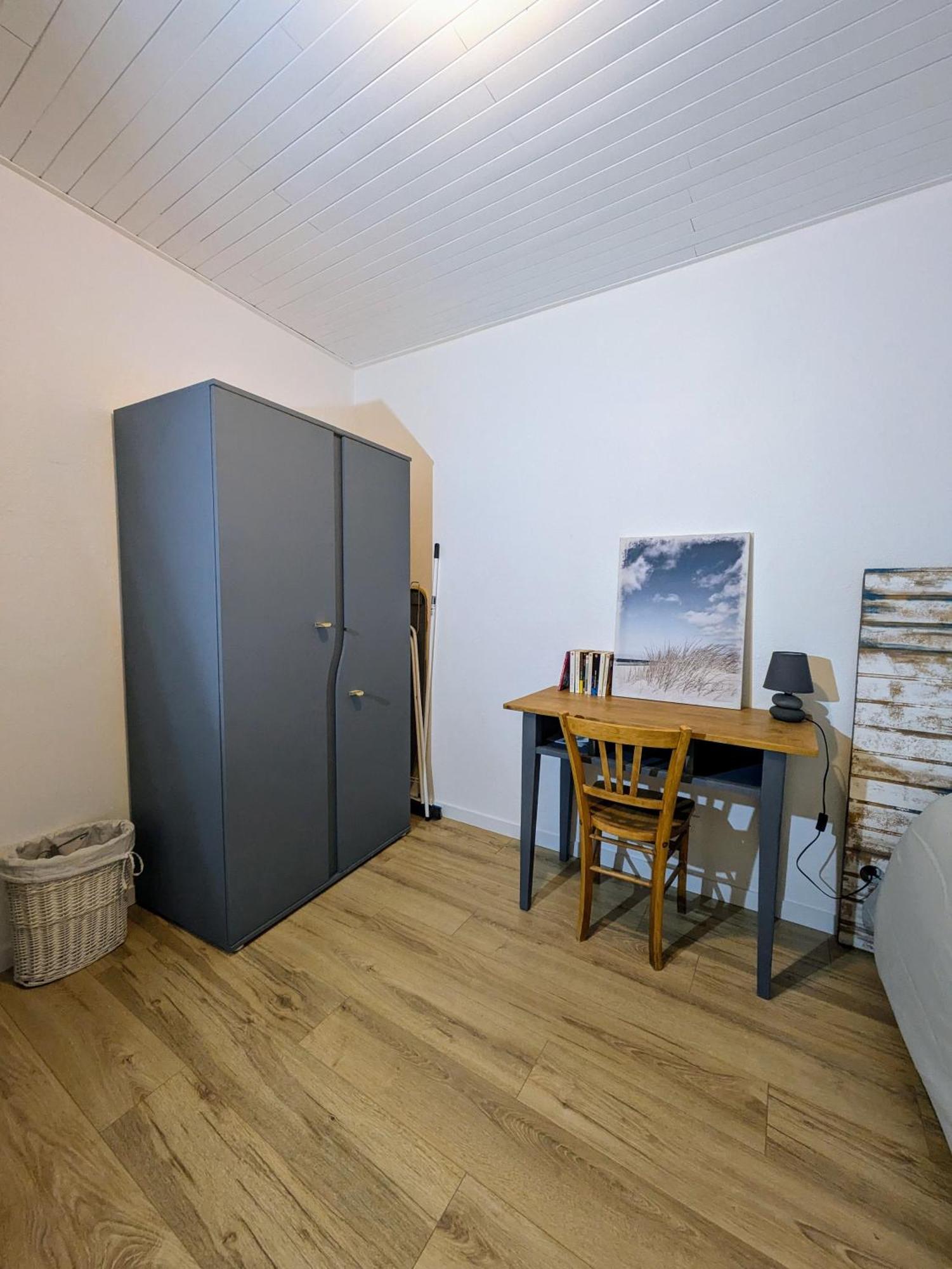 Apartamento Sous La Tour Poligny  Exterior foto