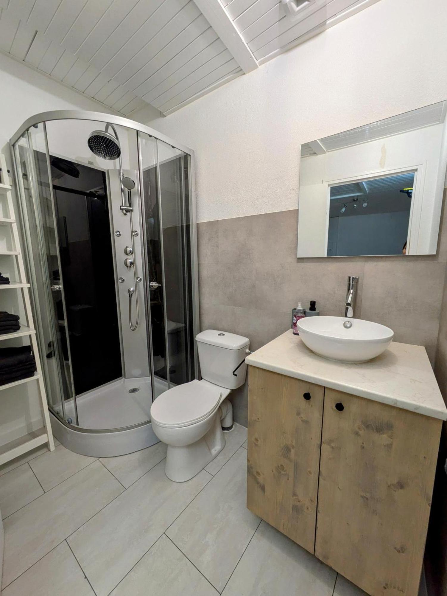 Apartamento Sous La Tour Poligny  Exterior foto